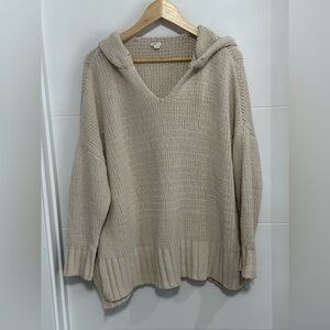 Aerie: Long Sleeve Hooded Sweater- Size Medium (pit to pit approx 27in)